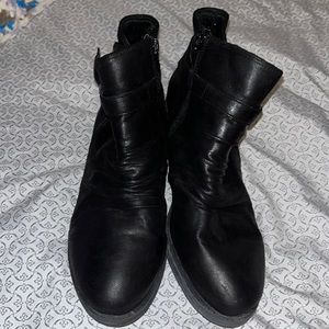 Baretraps Black Leather Ankle Boots
